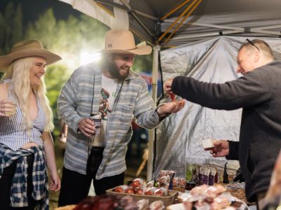 Night markets 